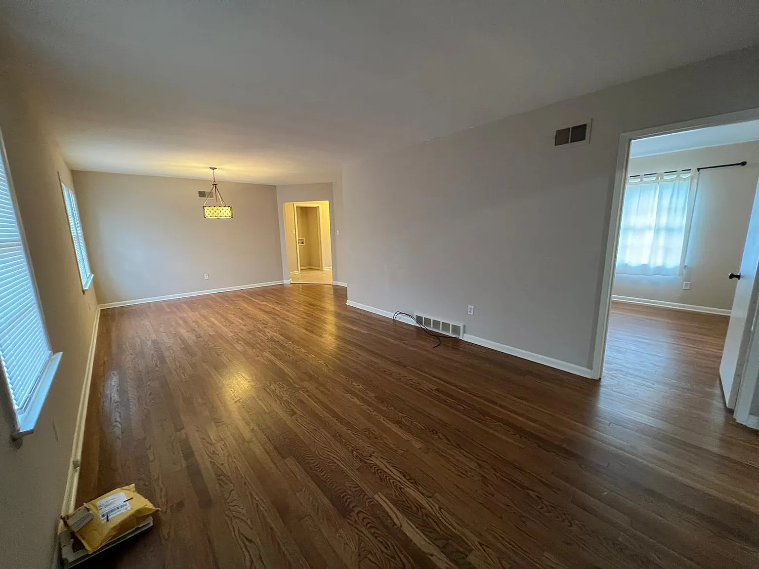 4987 Fairfield Cir S — Photo 2