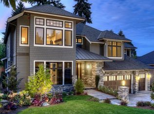 10016 NE 29th Pl, Bellevue, WA 98004