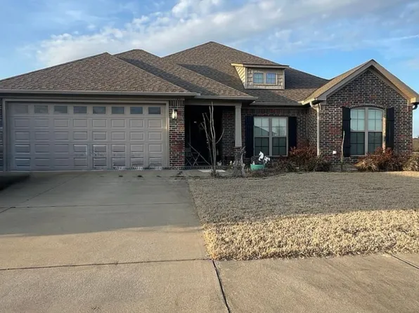 15 Palamino Dr, Vilonia, AR 72173