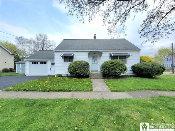 104 Superior St, Jamestown, NY 14701