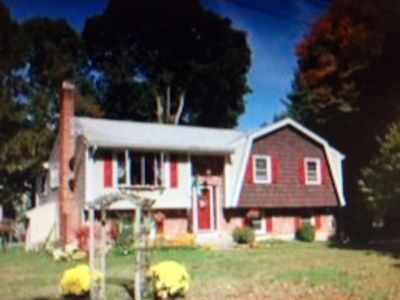 136 Whalen Dr, North Attleboro, MA, 02760