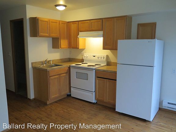 5th image of 9030 Greenwood Ave N APT 107