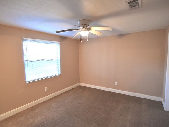 5th image of 3165 Lorman Dr