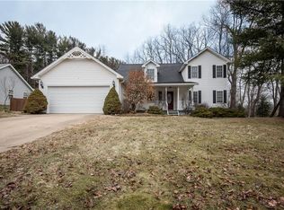 3323 Pine Ridge Dr, Ravenna, OH 44266