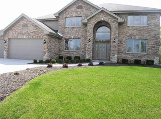22757 Stanford Dr, Frankfort, IL 60423