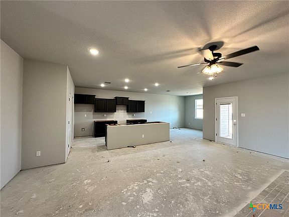 4th image of 3001 Gryffindor Ln