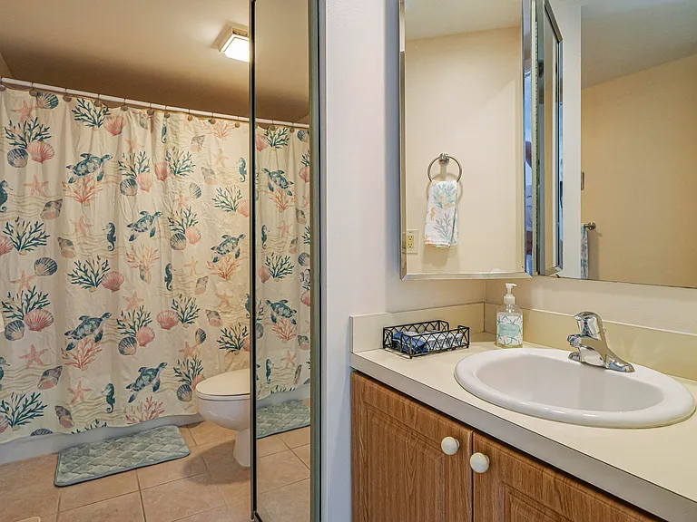 340 S Waverly Pl #8B — Photo 24