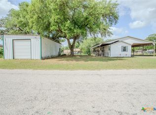 252 Club Dr, Victoria, TX 77905