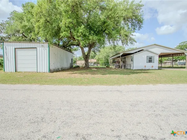 252 Club Dr, Victoria, TX 77905