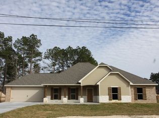 1355 Tallow Cir, Sour Lake, TX 77659