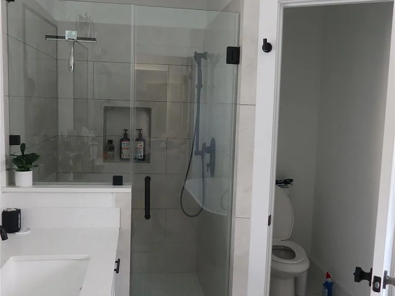 4810 Cochran St — Photo 17