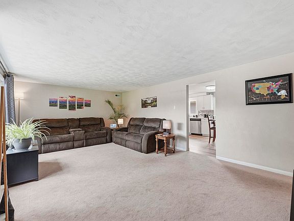 5th image of 7267 Linda Dr