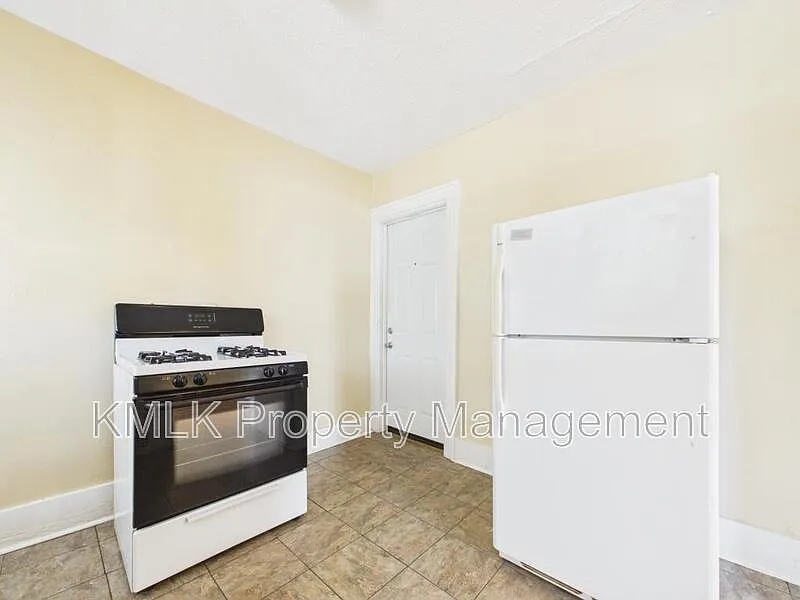 1 bed, 1.0 bath, 500 sqft, $795 — Photo 4