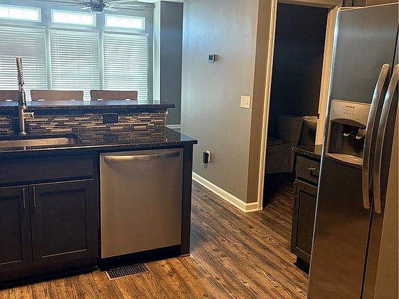 4th image of 30056 Euclid Ave Unit 7