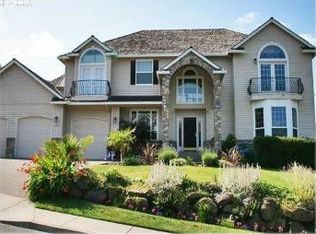 13750 SW Mistletoe Dr, Tigard, OR 97224