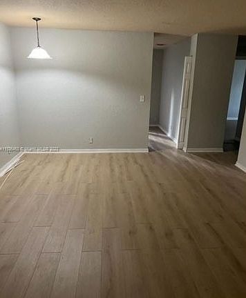 5th image of 2514 NW 21st St #1
