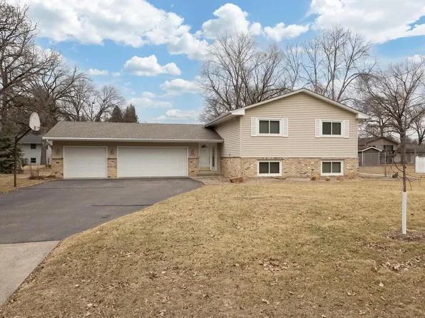 829 86th Ave NW, Coon Rapids, MN 55433
