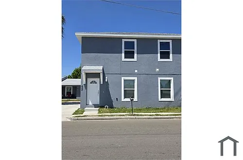 422 Dr J A Wiltshire Ave W Photo 1
