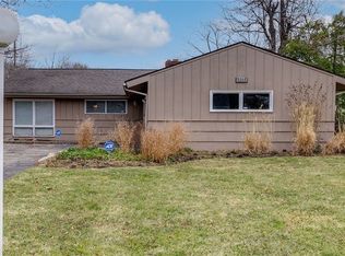 5215 Dogwood Trl, Lyndhurst, OH