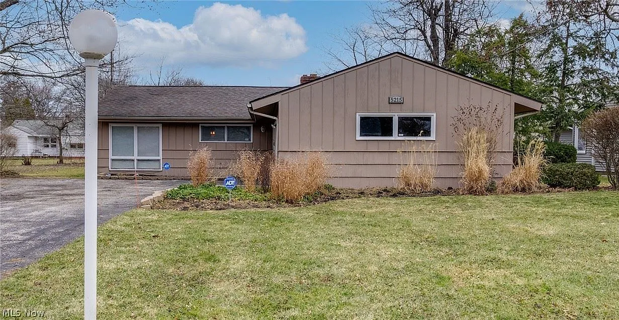 5215 Dogwood Trl photo 1
