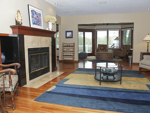 4th image of 28829 Westwynd Dr