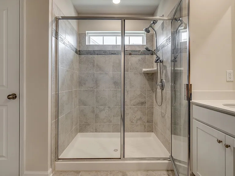 807 Gable Oak Ln — Photo 22