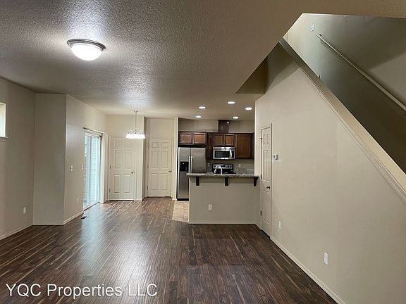 5th image of 2653 NE 87th Ave