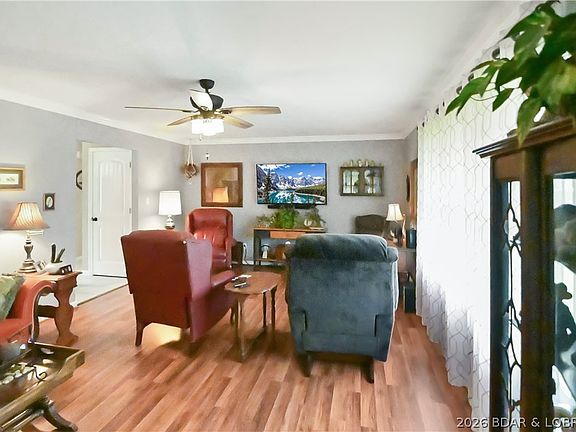 5th image of 436 Farmers Ln