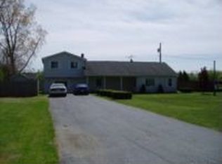 565 Ford Rd, Carleton, MI 48117