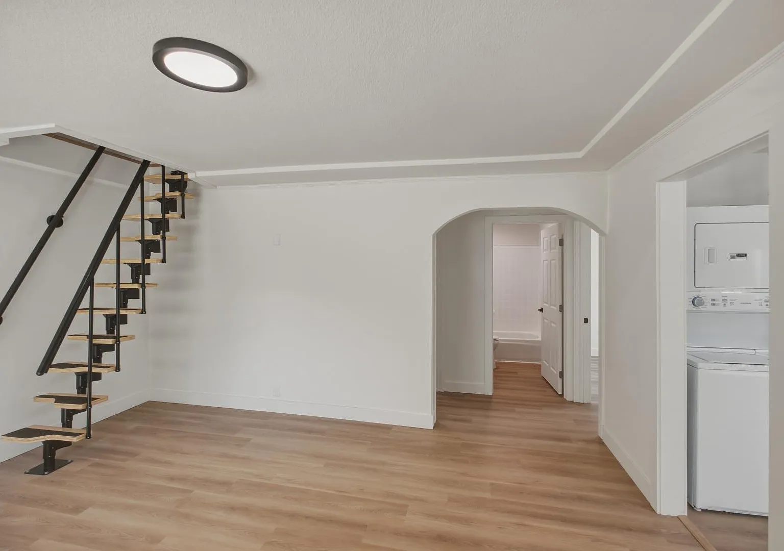 4600 NE 62nd Ave — Photo 1