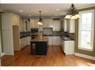 1109 Armsleigh Ct, Raleigh, NC 27603