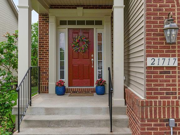 2nd image of 21717 Munday Hill Pl