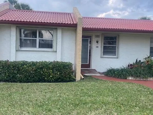 105 Lake Helen Drive, West Palm Beach, FL 33411