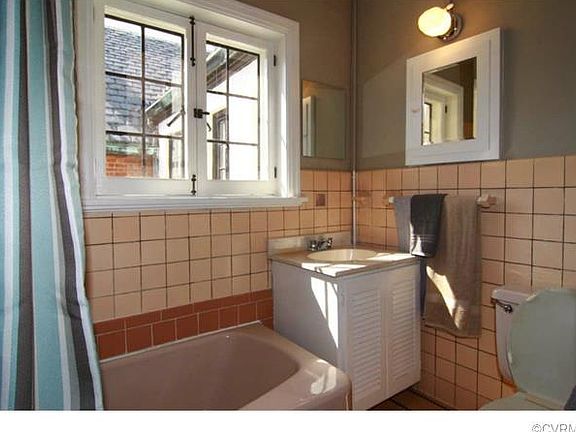 2nd image of 3428 Grove Ave #3428
