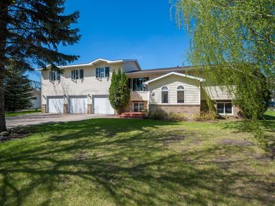 1106 22nd St NW, East Grand Forks, MN, 56721