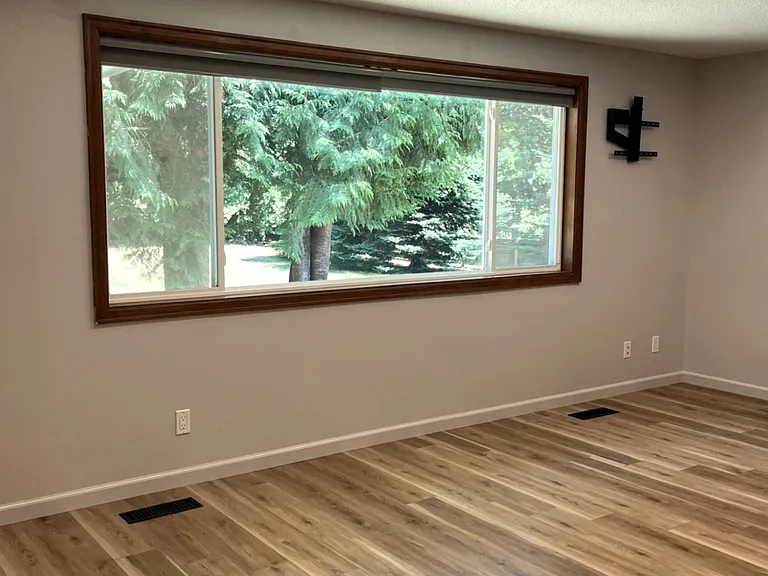 2810 Timber Ct SE — Photo 3