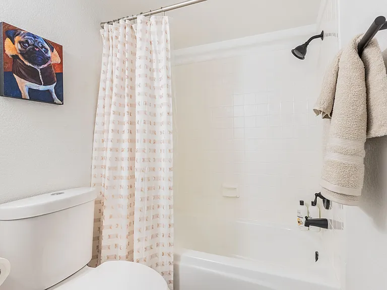 2529 E Commonwealth Cir — Photo 29