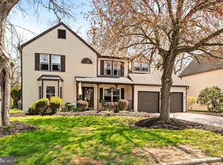 3 Country Ln, Hamilton, NJ 08690