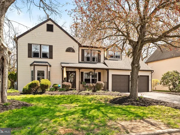 3 Country Ln, Hamilton, NJ 08690