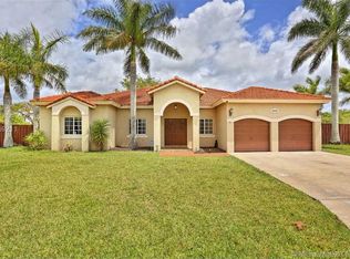 12701 SW 218th St, Miami, FL 33170