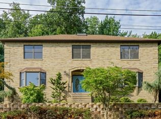 87 N Belair Ave, Cedar Knolls, NJ 07927