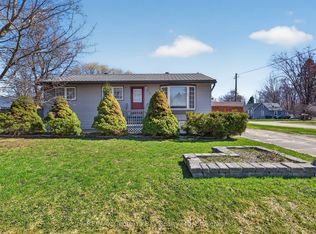 919 8th Ave, Tay, ON L0K 1R0