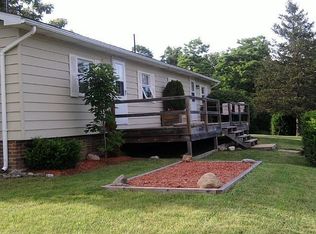 76 Fallkill Rd, Hyde Park, NY 12538