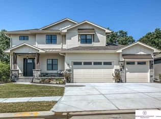 2514 N 188th St, Elkhorn, NE 68022