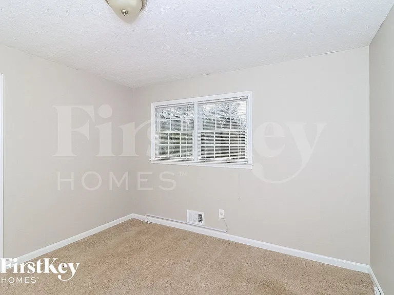 1020 Tanglewood Trl — Photo 12