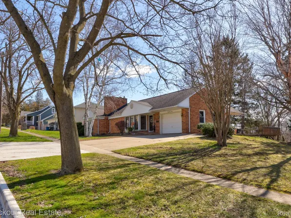 337 Prospect St, Vassar, MI 48768