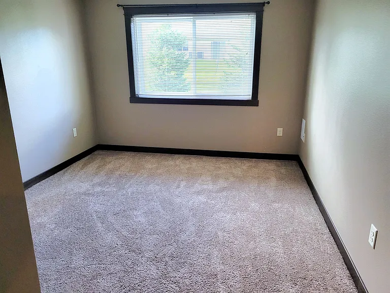 1889 Cypress Ct NE #2 — Photo 12