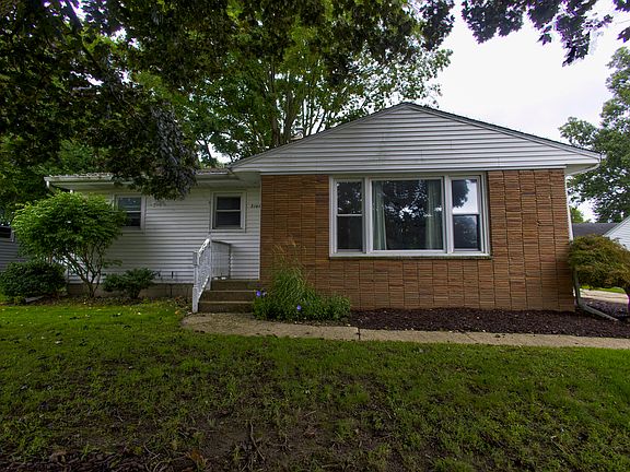 2nd image of 3146 Tuell St NW