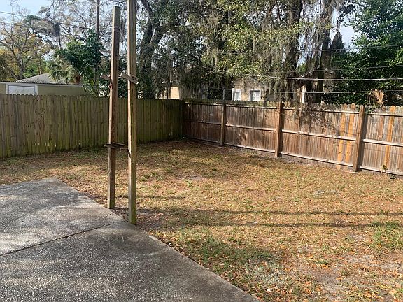 2nd image of 2000 28th Ave N