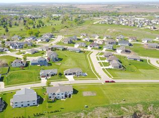 1917 Three Wood Dr, Mount Horeb, WI 53572